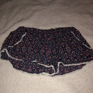 Cute colorful flouncy shorts!